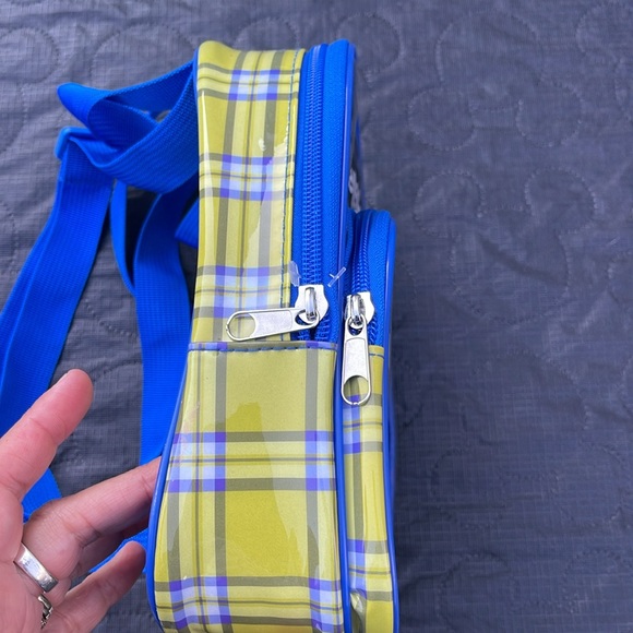 Clueless Clear Backpack with 4 Scented Hand Creams (1oz) each New in Package - Picture 4 of 4